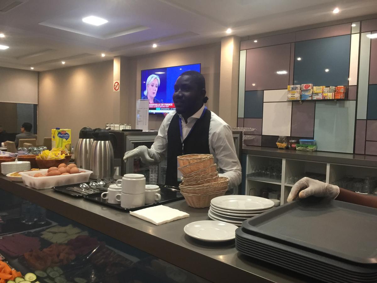 Hotel Tasiast Nouadhibou Bagian luar foto