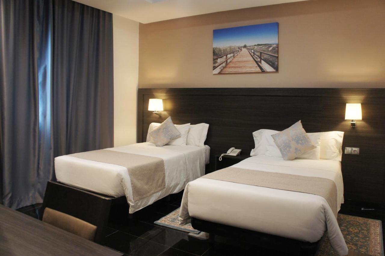 Hotel Tasiast Nouadhibou Bagian luar foto